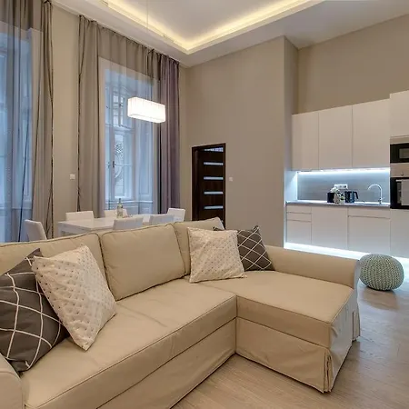 Bpr Apaczai Street Design *